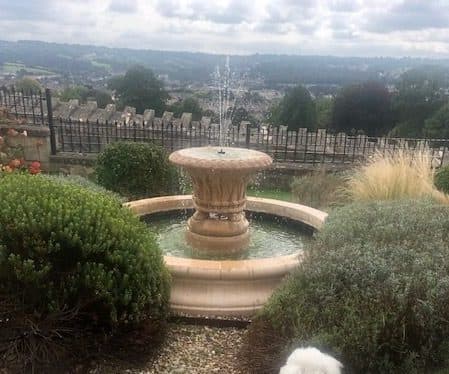Jardineer Fountain, Medium Cambridge Double Pool Surround