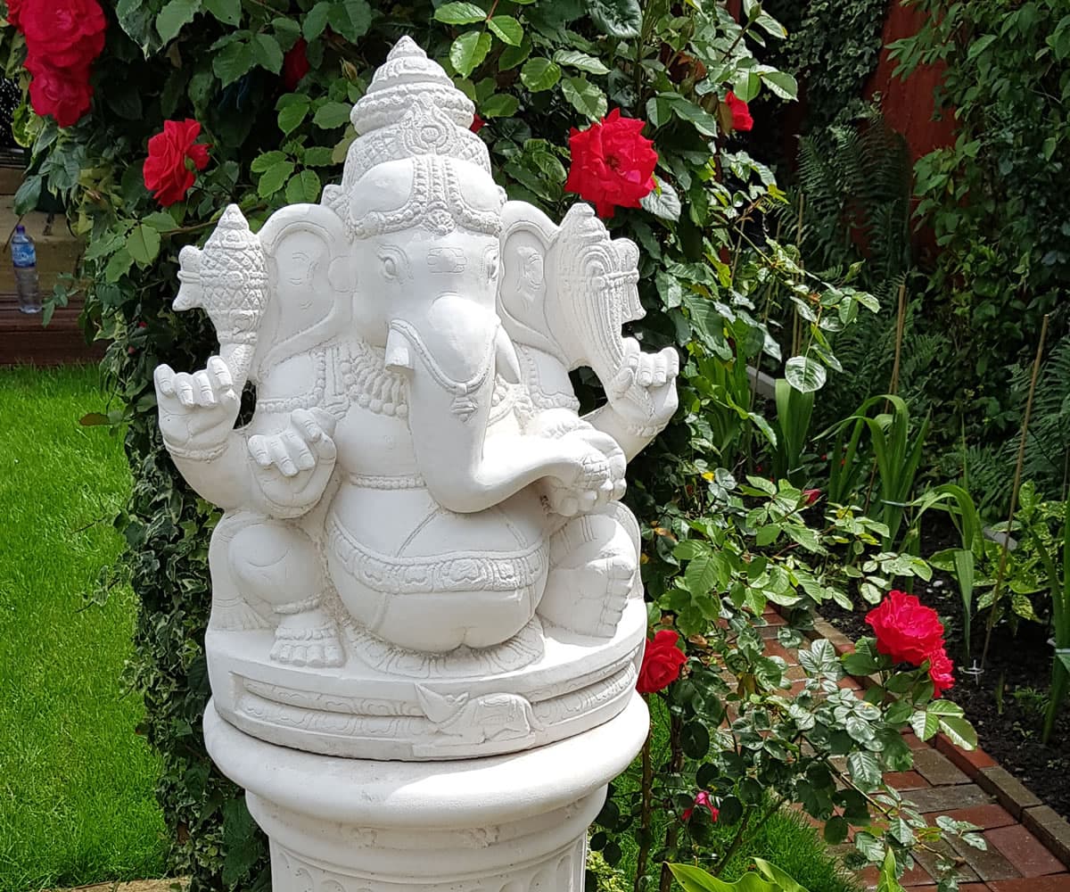 Ganesh & Large Round Fluted Plinth