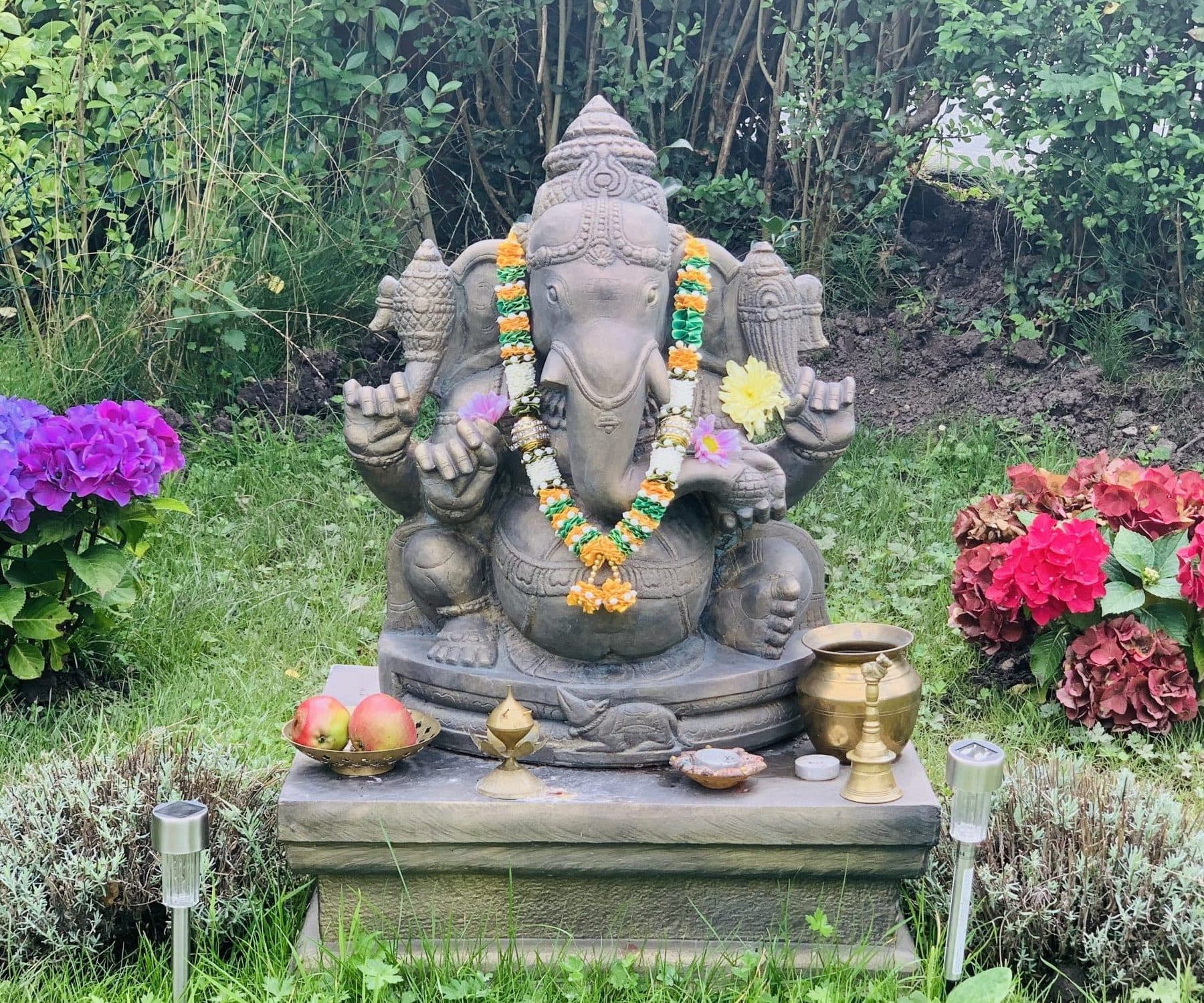 Ganesh & Plinth