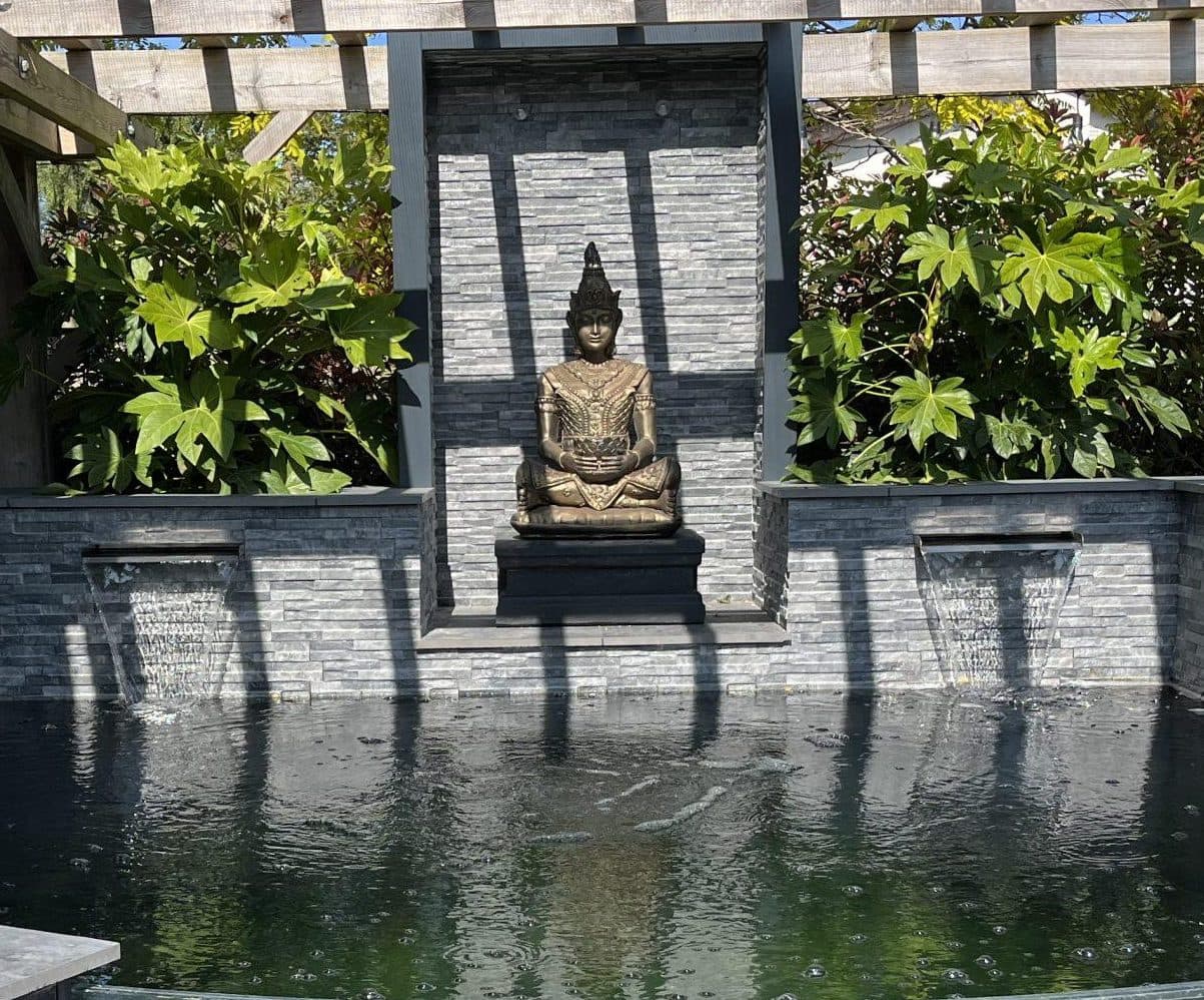 Full Size Thai Buddha on Plinth