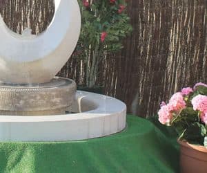 Flame Sculpture Fountain with Sump & Decorative Surround