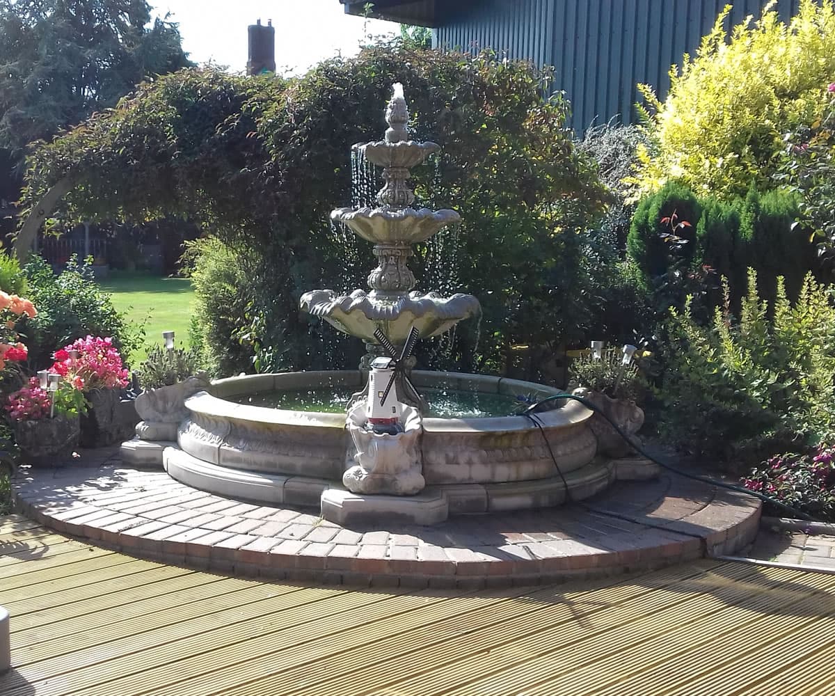 3 Tiered Windsor Fountain with Small Neapolitan Pool Optional Shells
