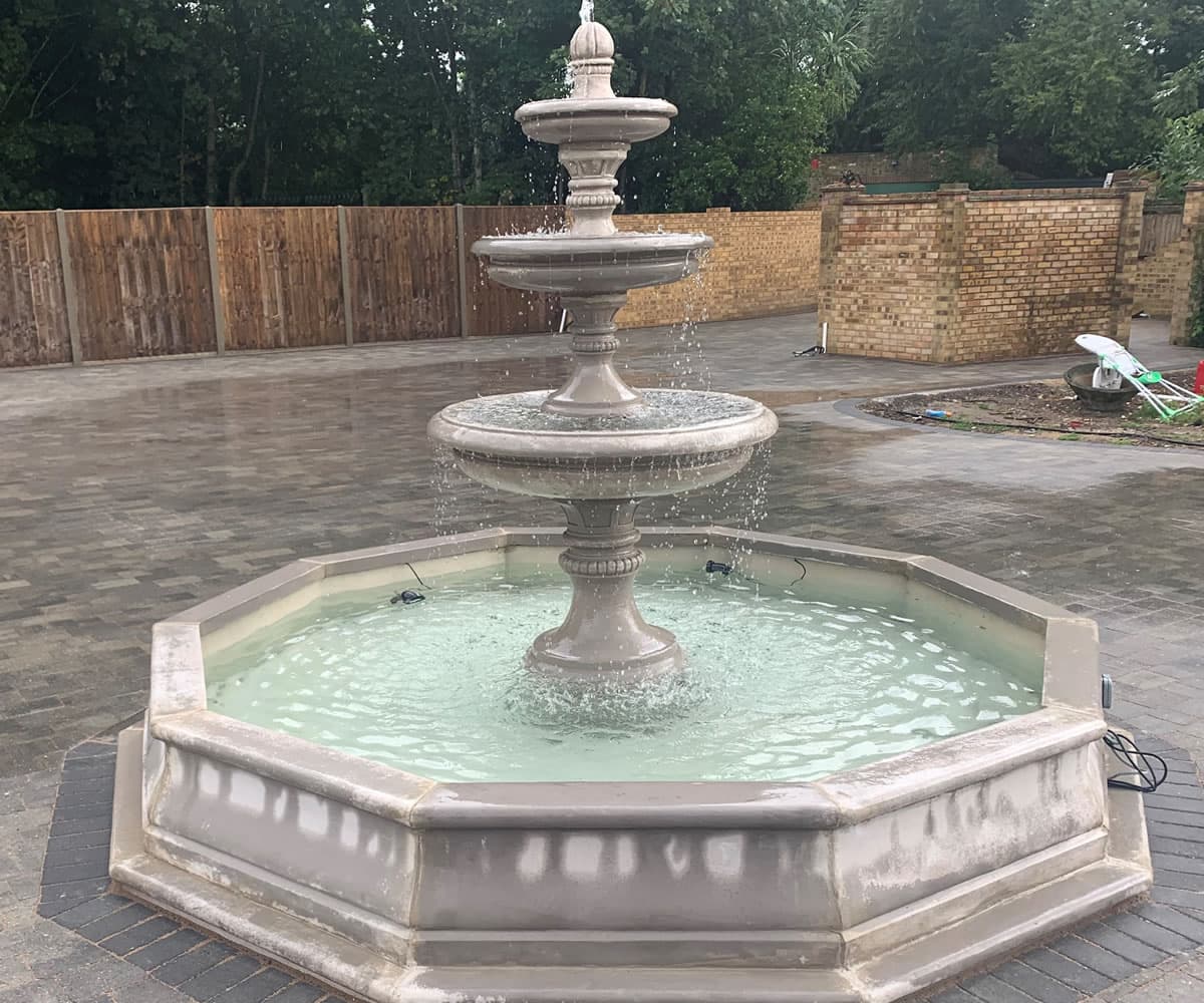 3 Tiered Edwardian Fountain with Large Brecon Pool Surround