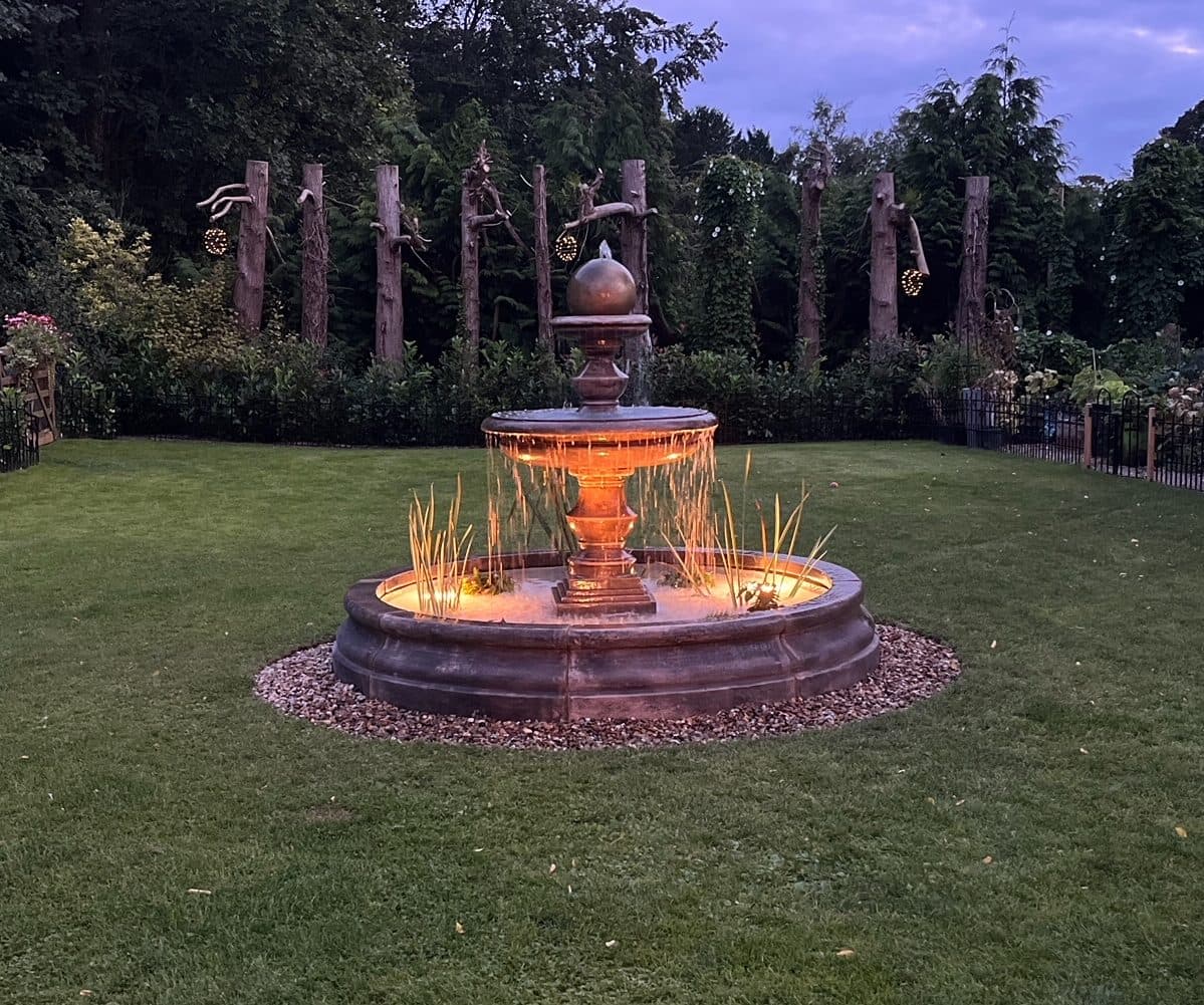 Large 2 Tiered Regis Fountain with Medium Romford Pool Surround