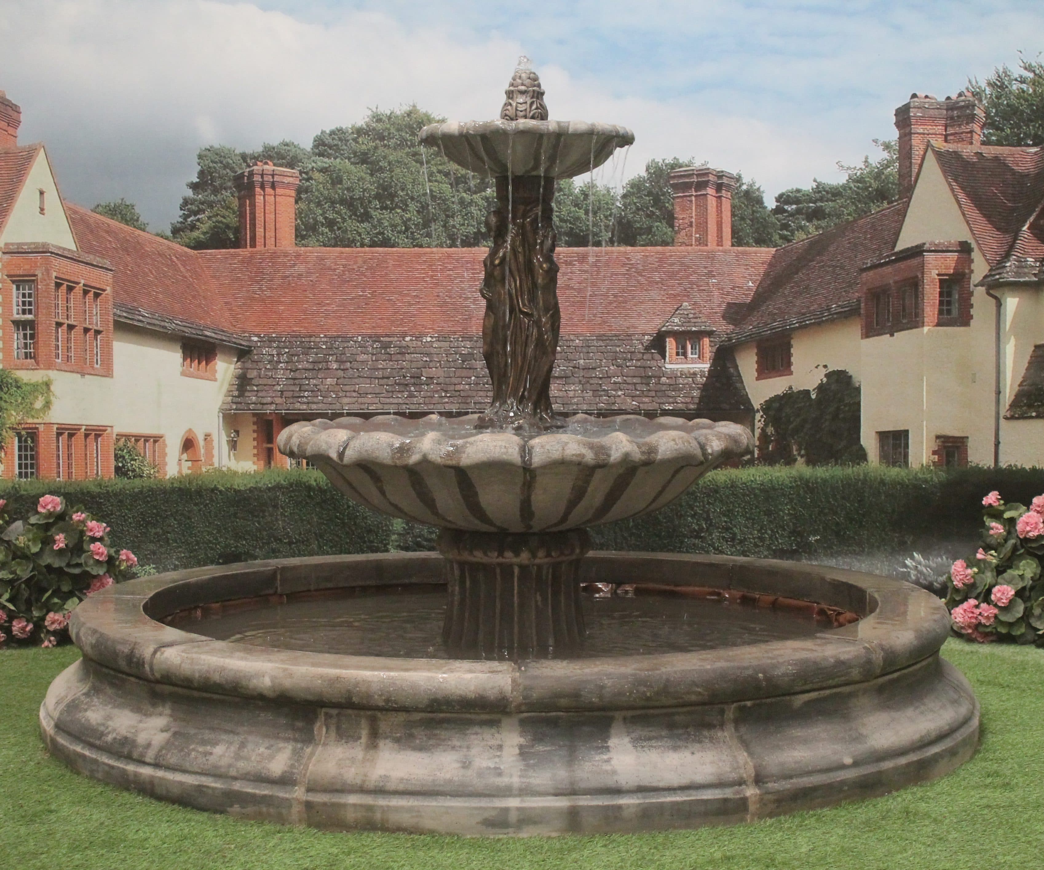3 Graces Fountain with Medium Cambridge Pool Surround Larger Pools Available