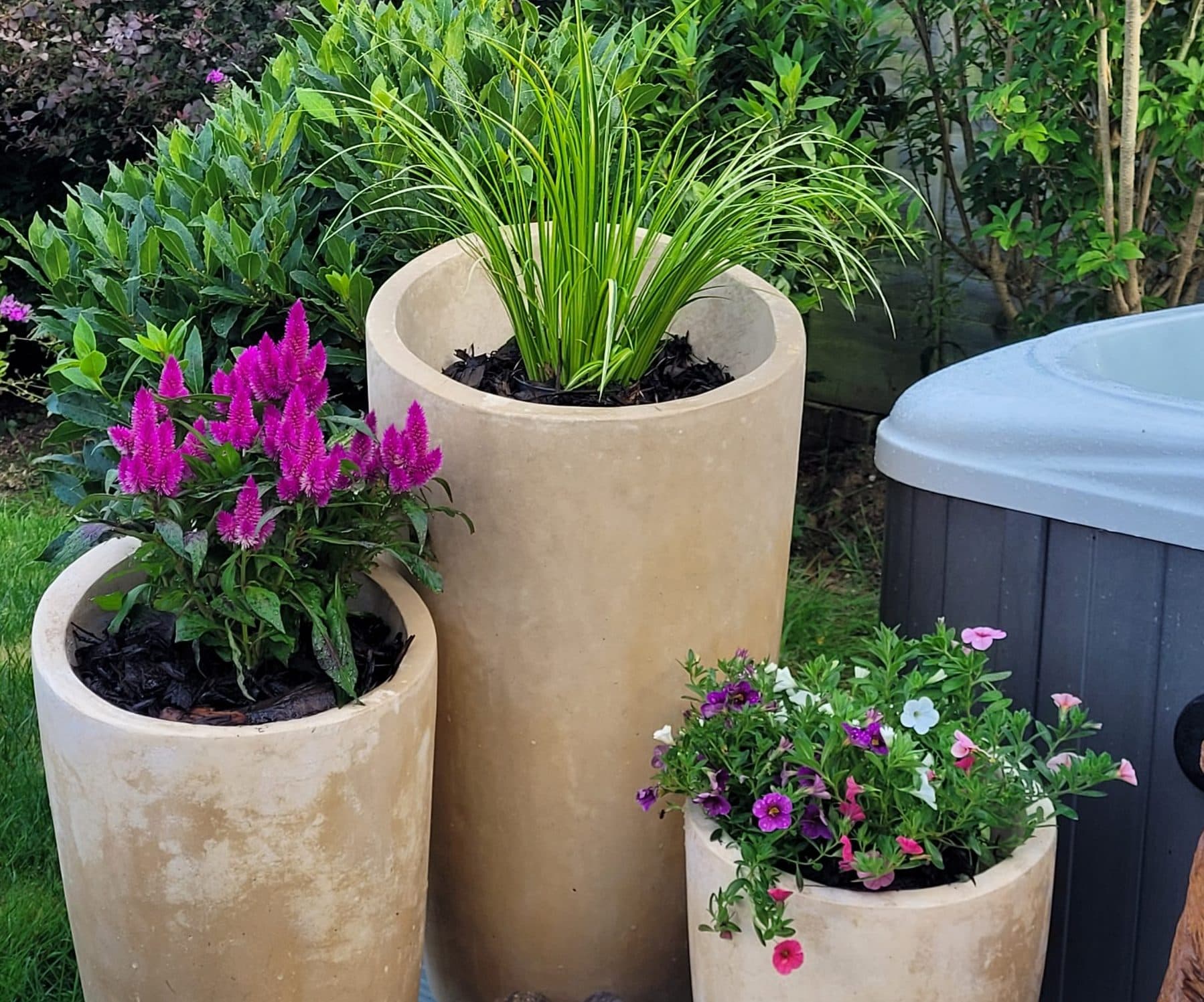 Florence Cluster 3 planter Tubs