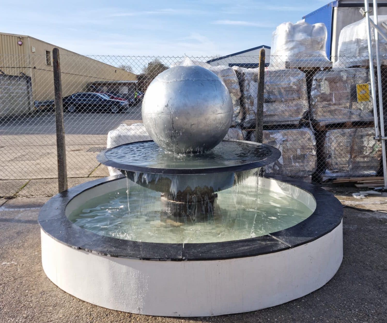 Hayward pool with Deux Riviera or Sphere Riviera water fountain