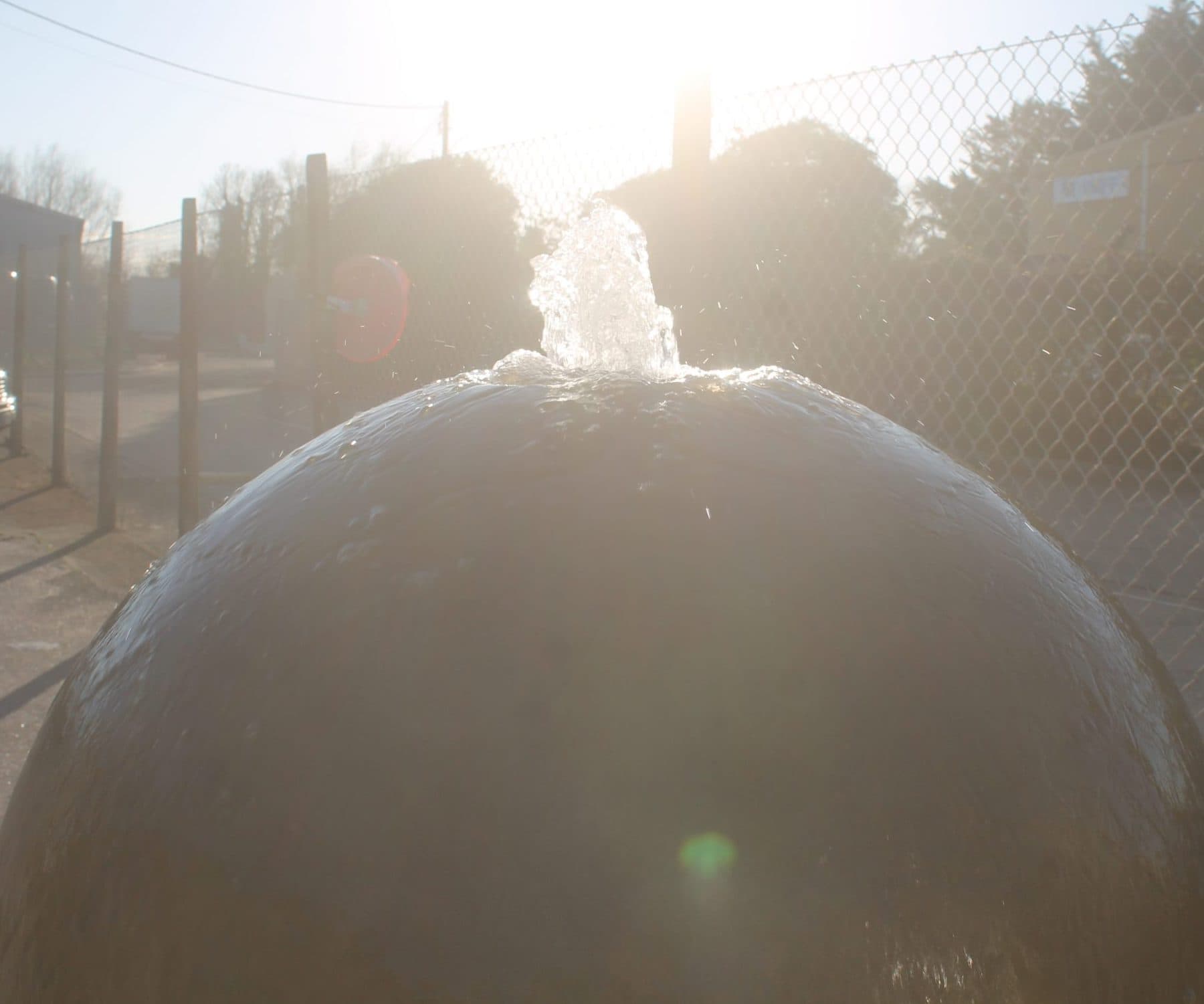 Large Riviera water bowl with ball fountain
