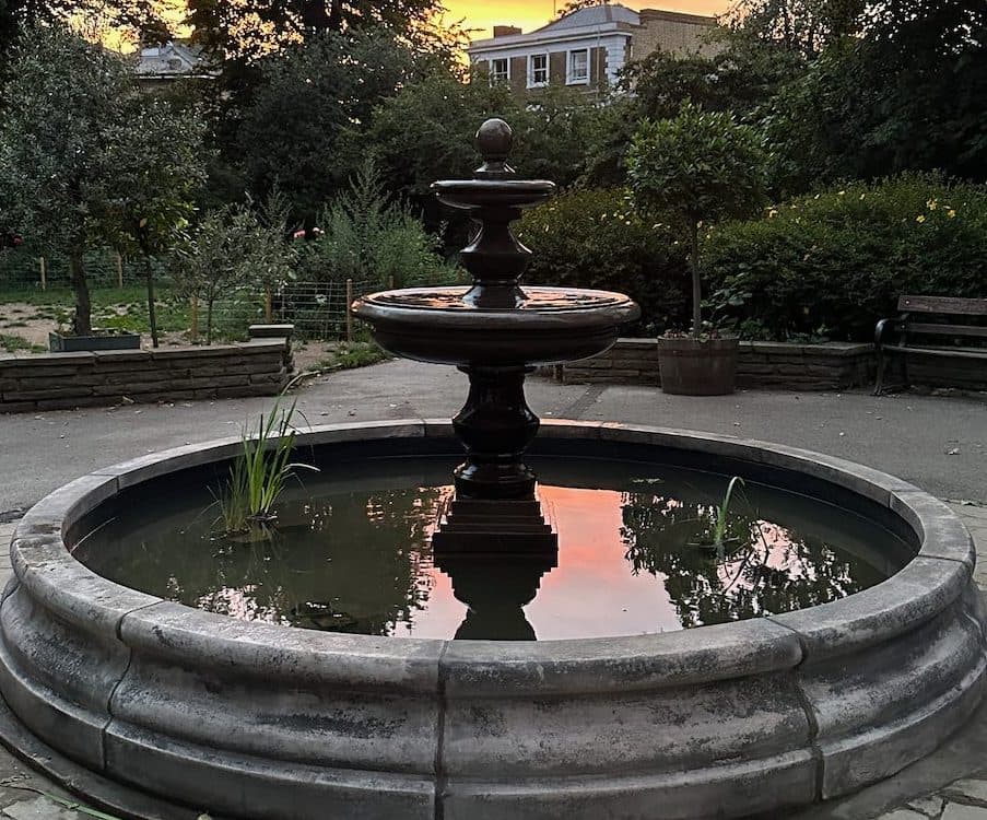 2 tiered Regis fountain with large Romford pool surround