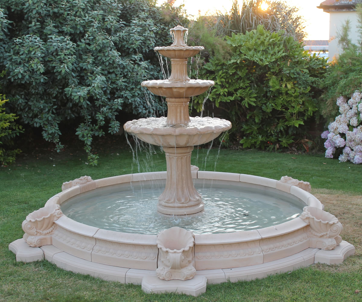 3 Tiered Barcelona Fountain With A Large Neopolitan Pool Surround