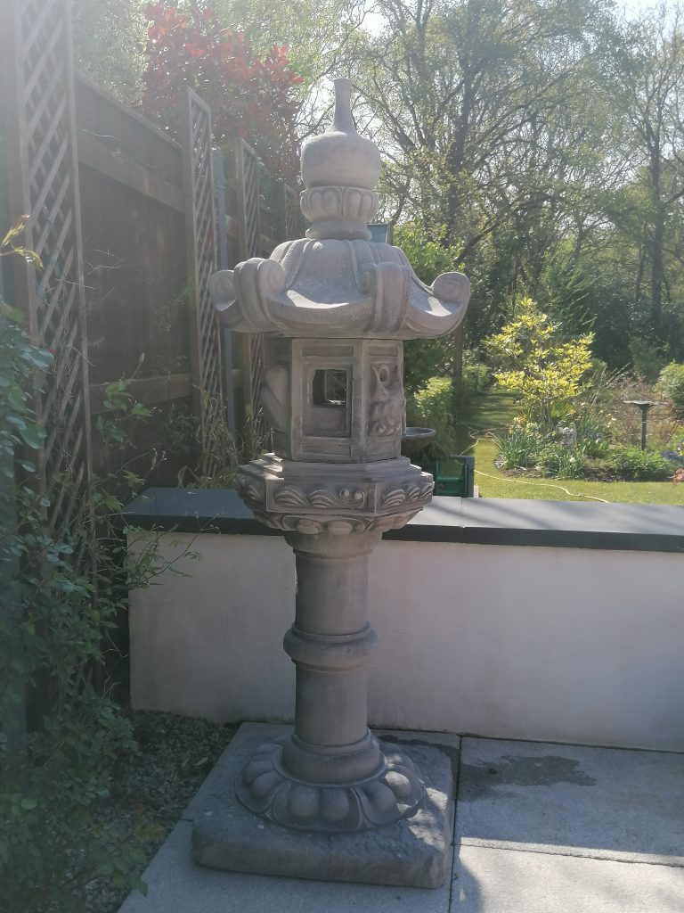 Japanese Lantern Stone Garden Ornaments & Garden Statues in UK