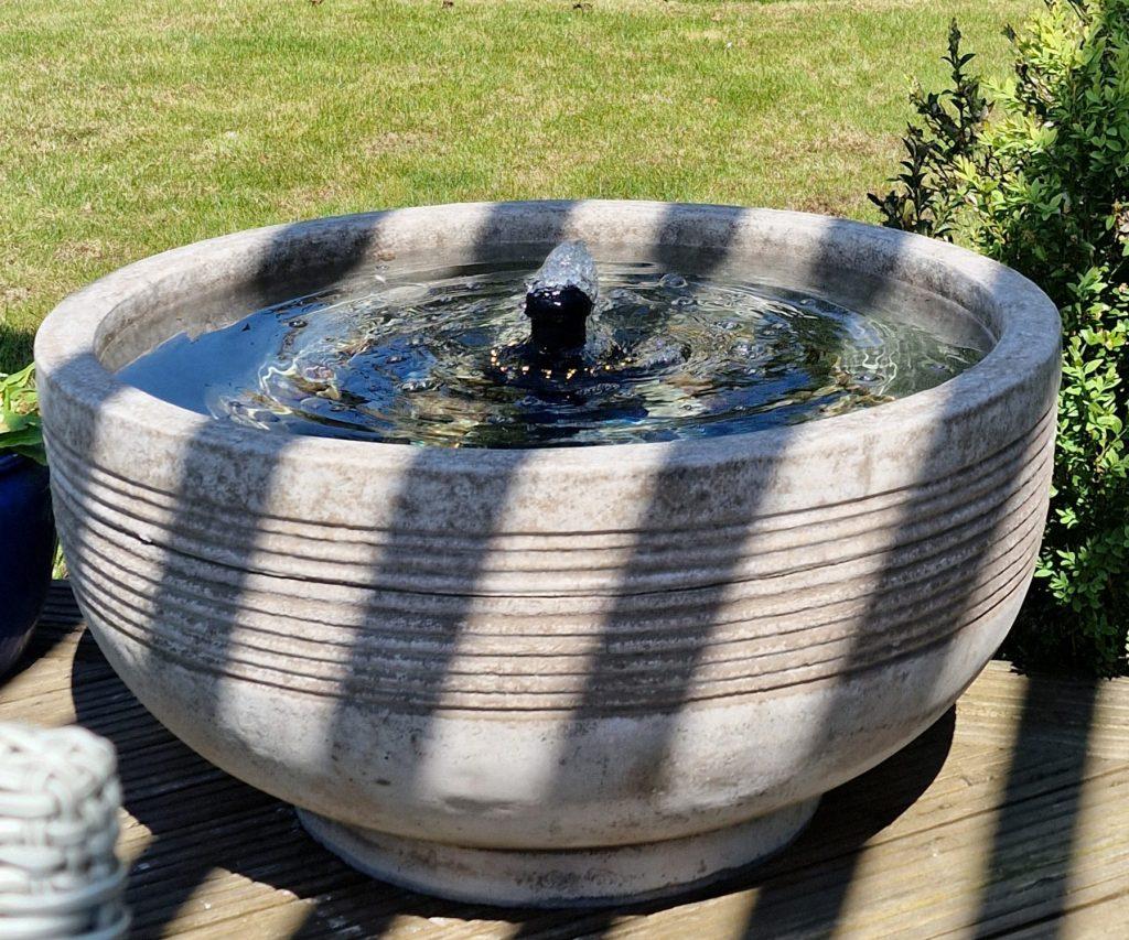 Circulum Water Garden tub pot Stone Garden Ornaments & Garden Statues